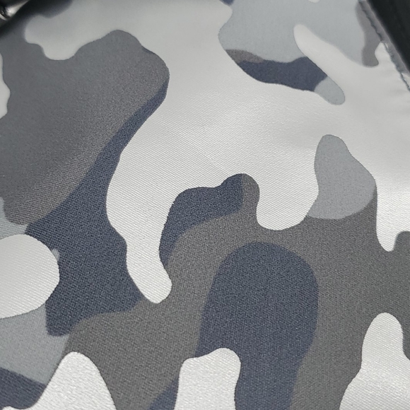 🆕️ Michael Kors Kent Rolltop Backpack Camo - Picture 7 of 7